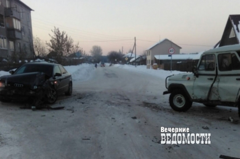 На Урале школьница, пытаясь спастись в автомобильной аварии, сломала руки