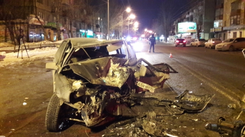 Молодой водитель погиб в Екатеринбурге в столкновении с внедорожником (ФОТО)