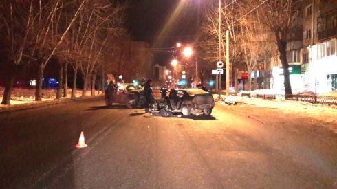 Молодой водитель погиб в Екатеринбурге в столкновении с внедорожником (ФОТО)