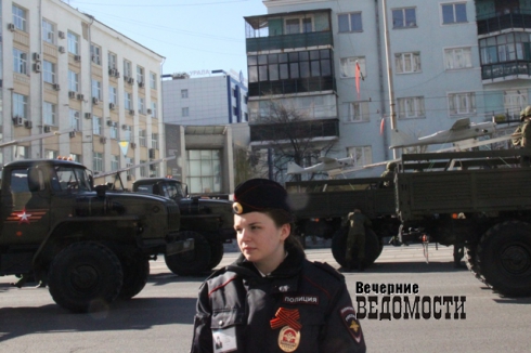 В Екатеринбурге перекрывают улицы для репетиций парада Победы