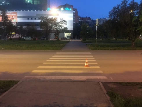 Hyundai сбил девушку на улице Посадской в Екатеринбурге
