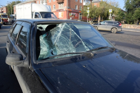 В Екатеринбурге полиция устанавливает обстоятельства четырех ДТП