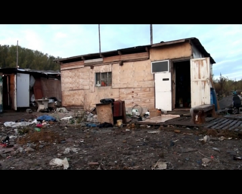 Жуткая антисанитария: на полигоне твердых бытовых отходов в Верхнепышминском районе задержали мигрантов