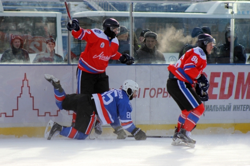 Курганские хоккеисты отдали победу в матче «Русской классики» тюменскому «Рубину»