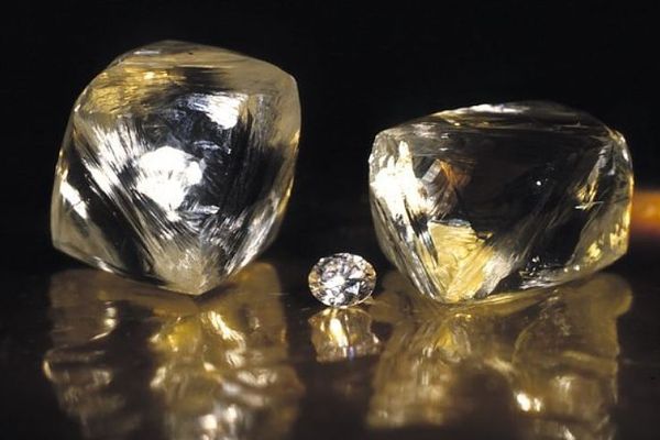 На далеком Востоке отыскали два исполинских алмаза