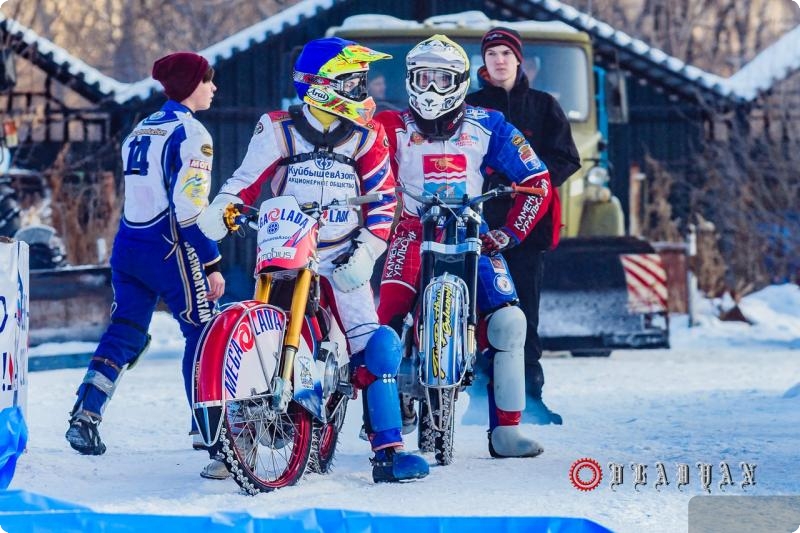В Свердловской области прошел финал чемпионата России по ледовому спидвею