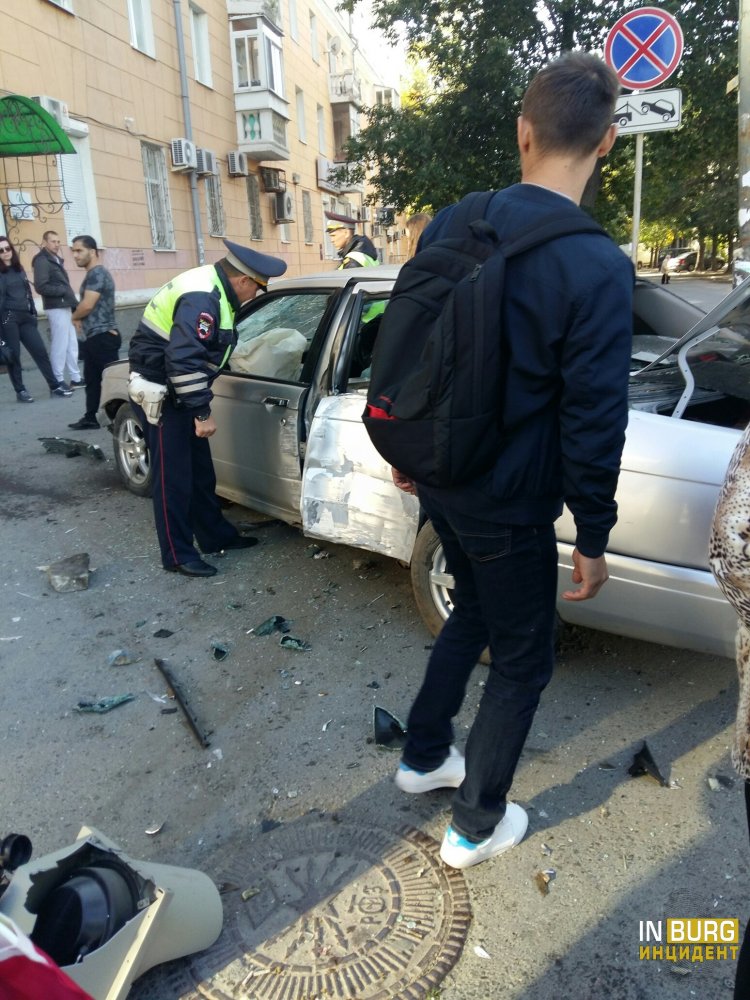 Серьёзное ДТП произошло воскресным утром в центре Екатеринбурга