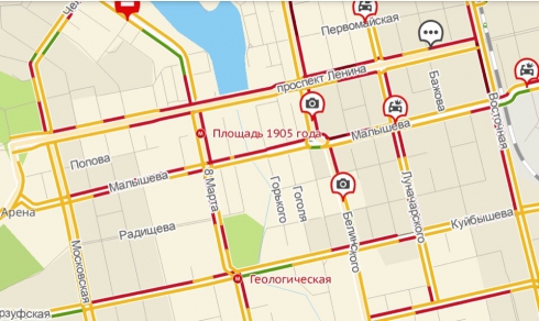 Город встал: в Екатеринбурге девятибалльные пробки на дорогах