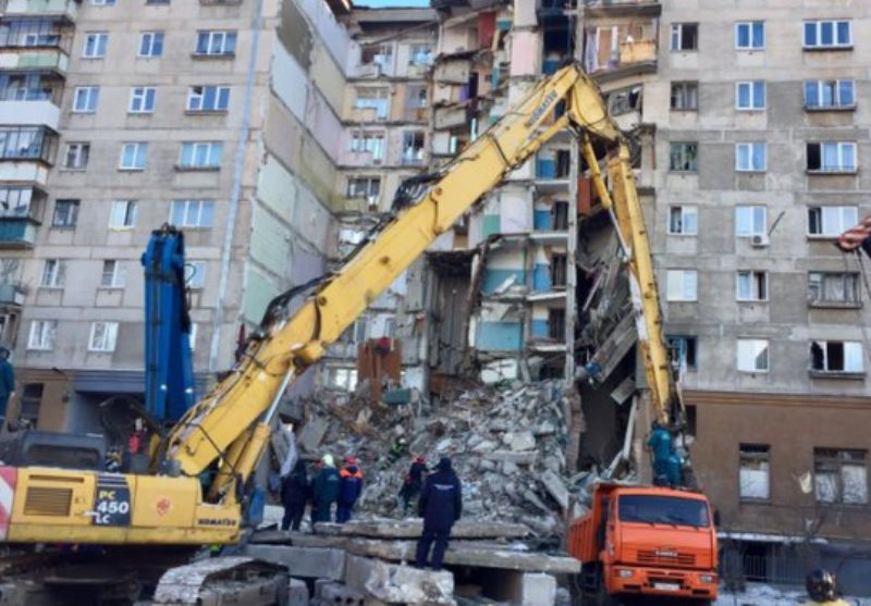 В Магнитогорске под завалами рухнувшего подъезда найден пятнадцатый погибший