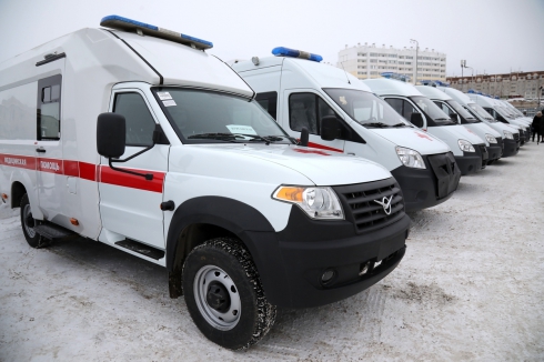 Автопарк скорой медицинской помощи Курганской области пополнился новыми неотложками 