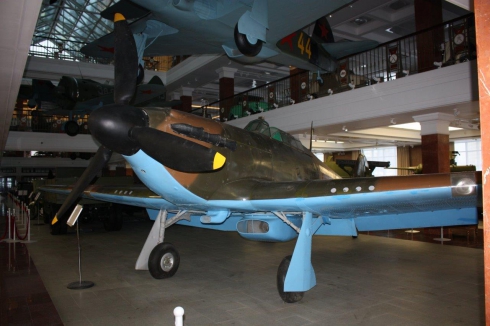 В Верхней Пышме приземлился британский истребитель Hawker Hurricane (ФОТО)