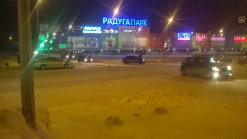 В Екатеринбурге столкнулись Toyota Camry и Honda Civic. Есть пострадавшие