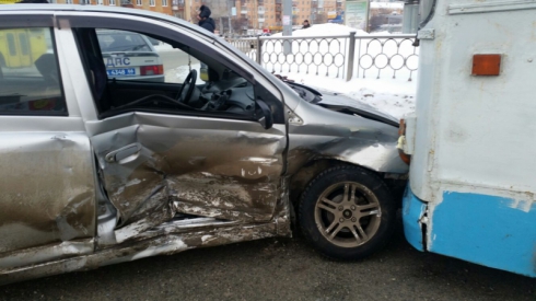 В массовой аварии на Уралмаше пострадал ребенок (ФОТО)