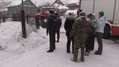 Полицейские в Екатеринбурге спасли пенсионерку, чуть не сгоревшую заживо