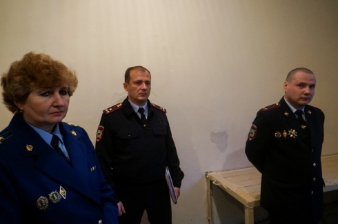 Члены Совета при президенте России по правам человека попали в спецприемник Екатеринбурга (фото)