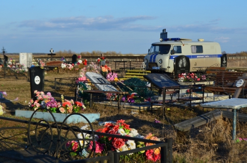 Свердловская полиция задержала подозреваемых в погроме на кладбище