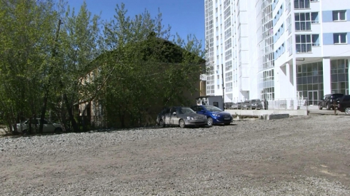 Полиция ликвидировала нелегальную парковку в Екатеринбурге (ФОТО)