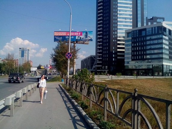 За ночь в Екатеринбурге демонтировали 11 предвыборных щитов КПРФ