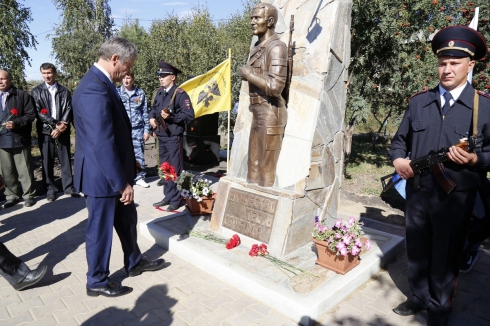 В зауральском селе Частоозерье открыли памятник ветеранам локальных войн