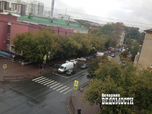 Неизвестные «заминировали» гимназию в Екатеринбурге (ФОТО)
