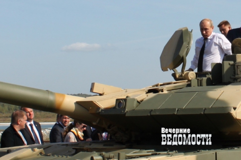 Уральцы решили защитить свою выставку вооружений от посягательств москвичей