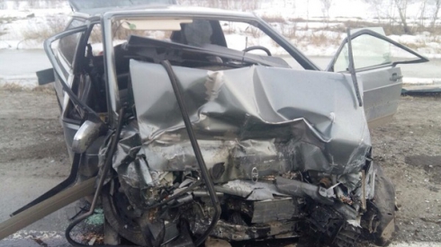 Под Курганом столкнулись три легковых автомобиля ВАЗ: пострадали 5 человек