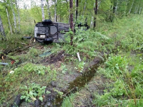 На трассе Екатеринбург – Курган свердловчанин на Chevrolet врезался в деревья: 5 пострадавших