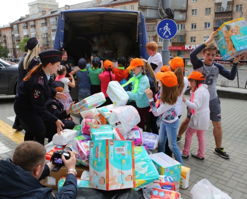 Жители Екатеринбурга объединились для помощи малышу