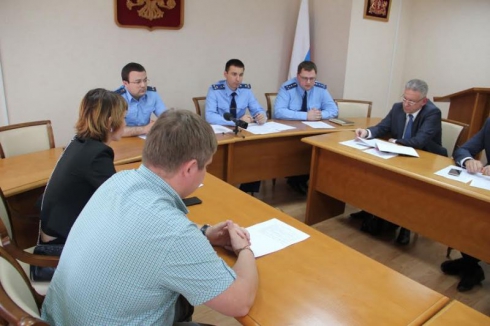 В прокуратуру Свердловской области вызвали застройщиков, срывающих сроки сдачи домов