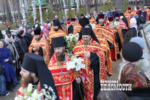 25 групп добровольцев будут сопровождать крестный ход из Екатеринбурга на Ганину Яму
