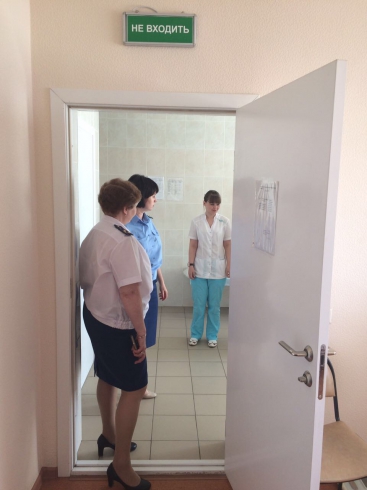 Прокурор Екатеринбурга посетил Центр временного содержания иностранных граждан