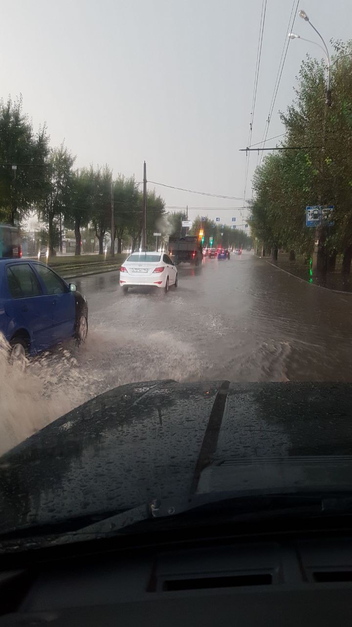 Екатеринбург затопили ливни