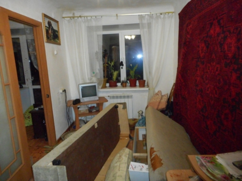Кровь по всей квартире: 26-летний житель Кировграда убил сводного брата кувалдой