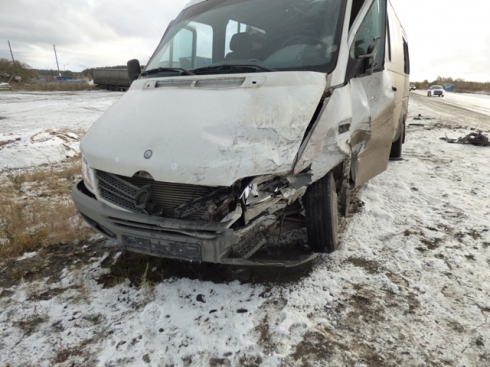 Причиной сегодняшней аварии в Богдановичском районе могла стать скользкая дорога