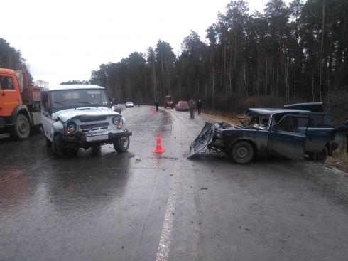 В аварии на дороге Камышлов — Шадринск один человек погиб и еще двое получили травмы