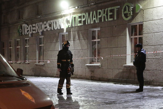 ФСБ сообщила о задержании организатора и исполнителя взрыва в петербургском «Перекрестке»