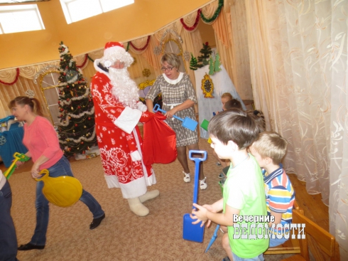 Уральские провайдеры организовали новогодние утренники в детсадах Екатеринбурга