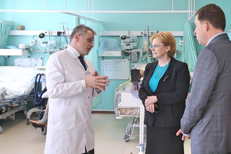 Вероника Скворцова посетила Клинику Института мозга в Березовском