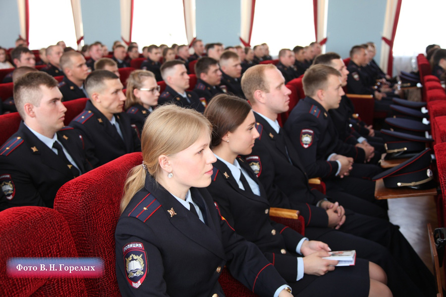 Свердловский гарнизон полиции пополнился новыми сотрудниками