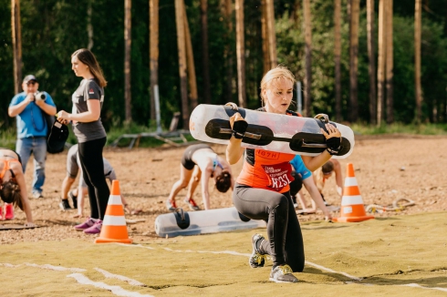 В Екатеринбурге завершился массовый фитнес-фестиваль с забегами по Уктусским горам