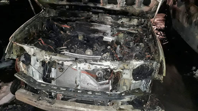 В Нижнем Тагиле сожгли Toyota Land Cruiser известного медиаменеджера
