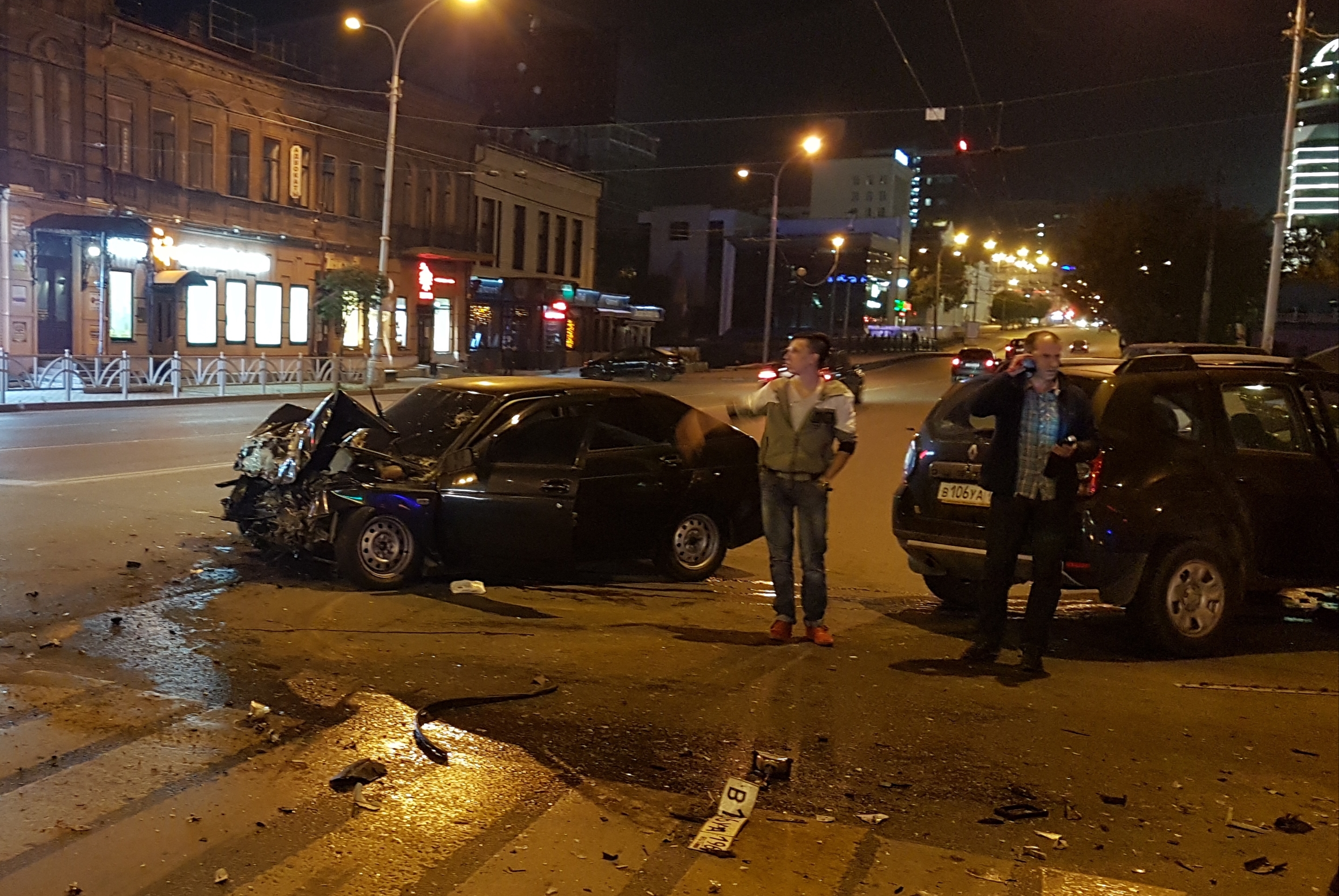 Жёсткое ДТП произошло ночью в центре Екатеринбурга