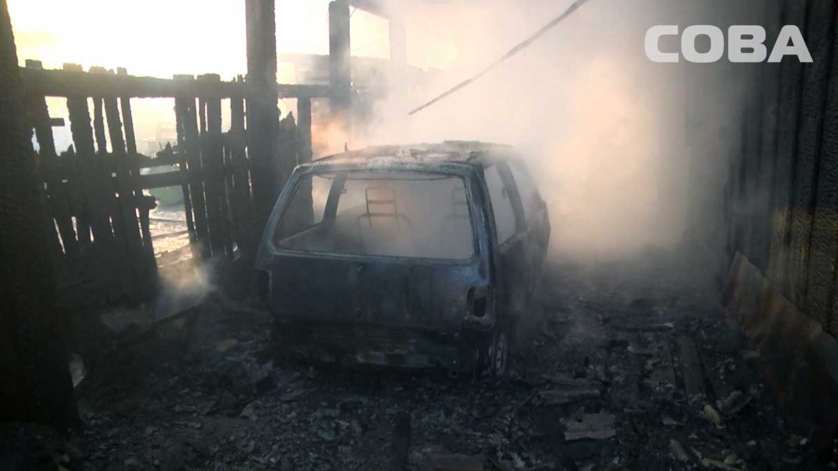 Утром на Авиационной горел частный дом: повреждены стены и кровля