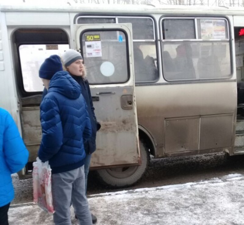 В Каменске-Уральском в салоне автобуса 19-го маршрута произошла резня