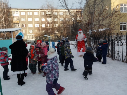В Екатеринбурге операторы связи поздравили воспитанников детсадов с Новым годом