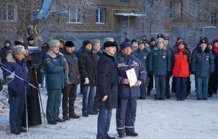 Поисково-спасательная операция в Магнитогорске завершена, начались первые похороны жертв трагедии