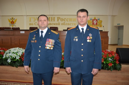 На Урале награжден спецназовец, который спас жизнь пострадавшему в ДТП человеку