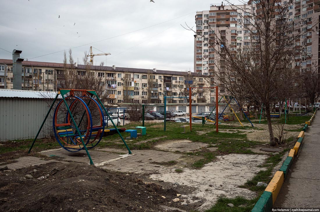 Подслушано веселый поселок. Детские дворовые площадки. Русский двор.