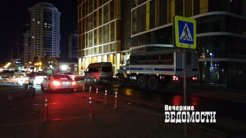 В Екатеринбурге в ночном клубе «Магнитофон» прошла спецоперация силовиков