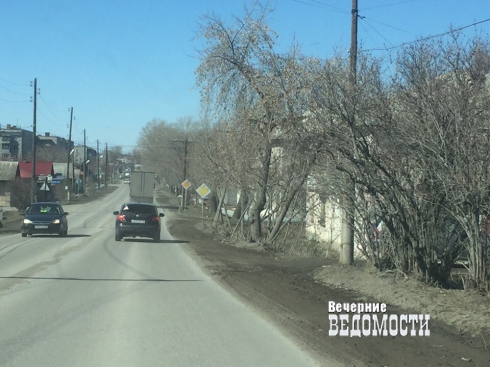 Свердловский общественник раскритиковал «дорожных» чиновников в Камышлове